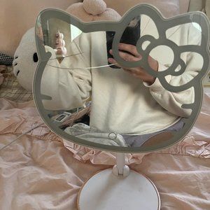 Hellokitty Impressions dimmable light up mirror